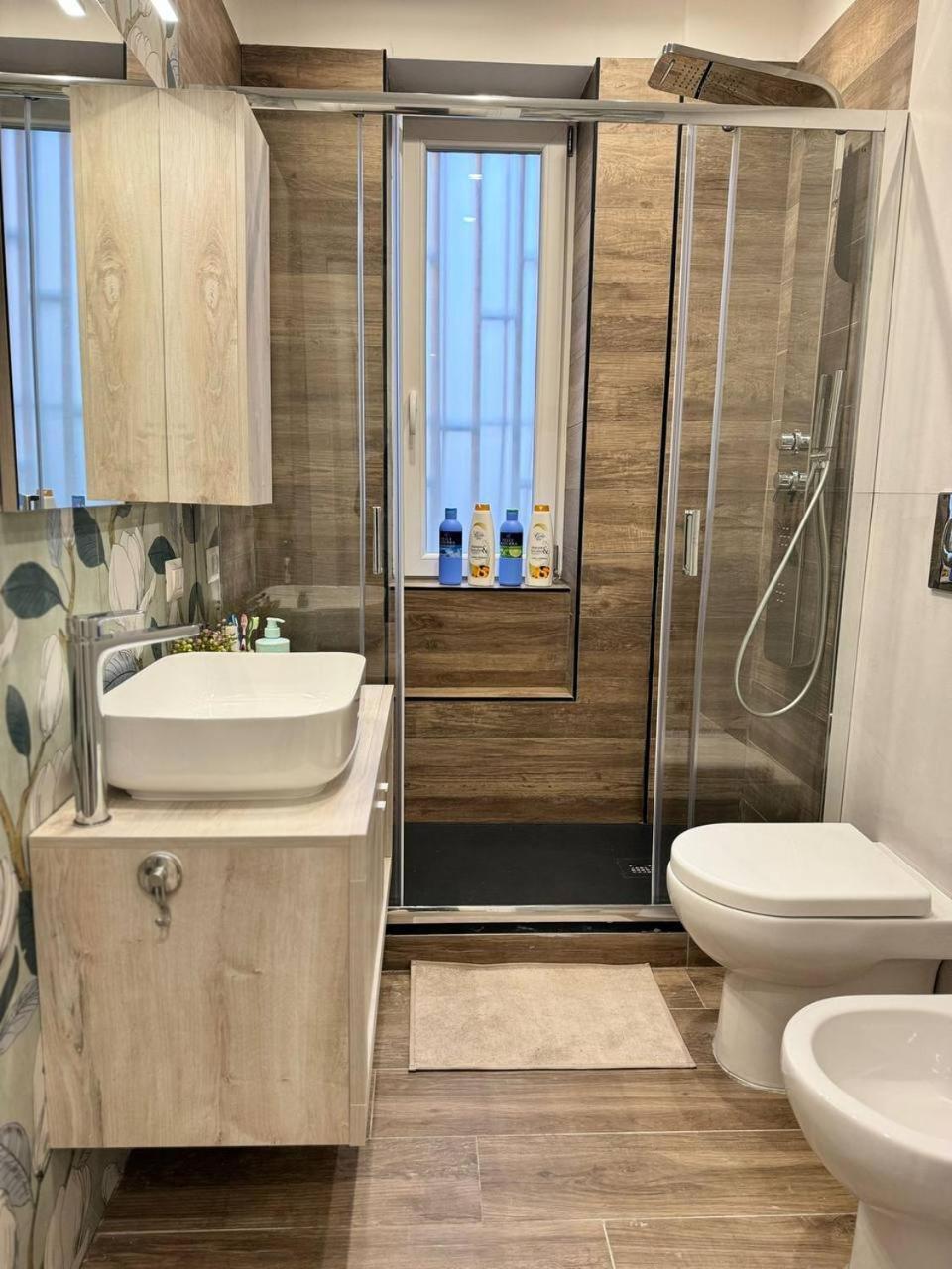 Apartament 280 Mt Dalla Metro The Mox Luxury Apartament Neapol Zewnętrze zdjęcie