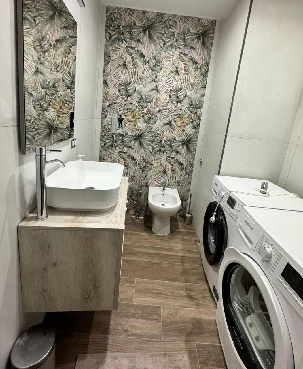 Apartament 280 Mt Dalla Metro The Mox Luxury Apartament Neapol Zewnętrze zdjęcie