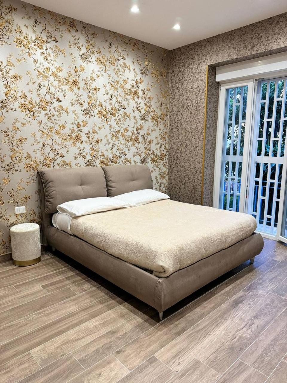 Apartament 280 Mt Dalla Metro The Mox Luxury Apartament Neapol Zewnętrze zdjęcie