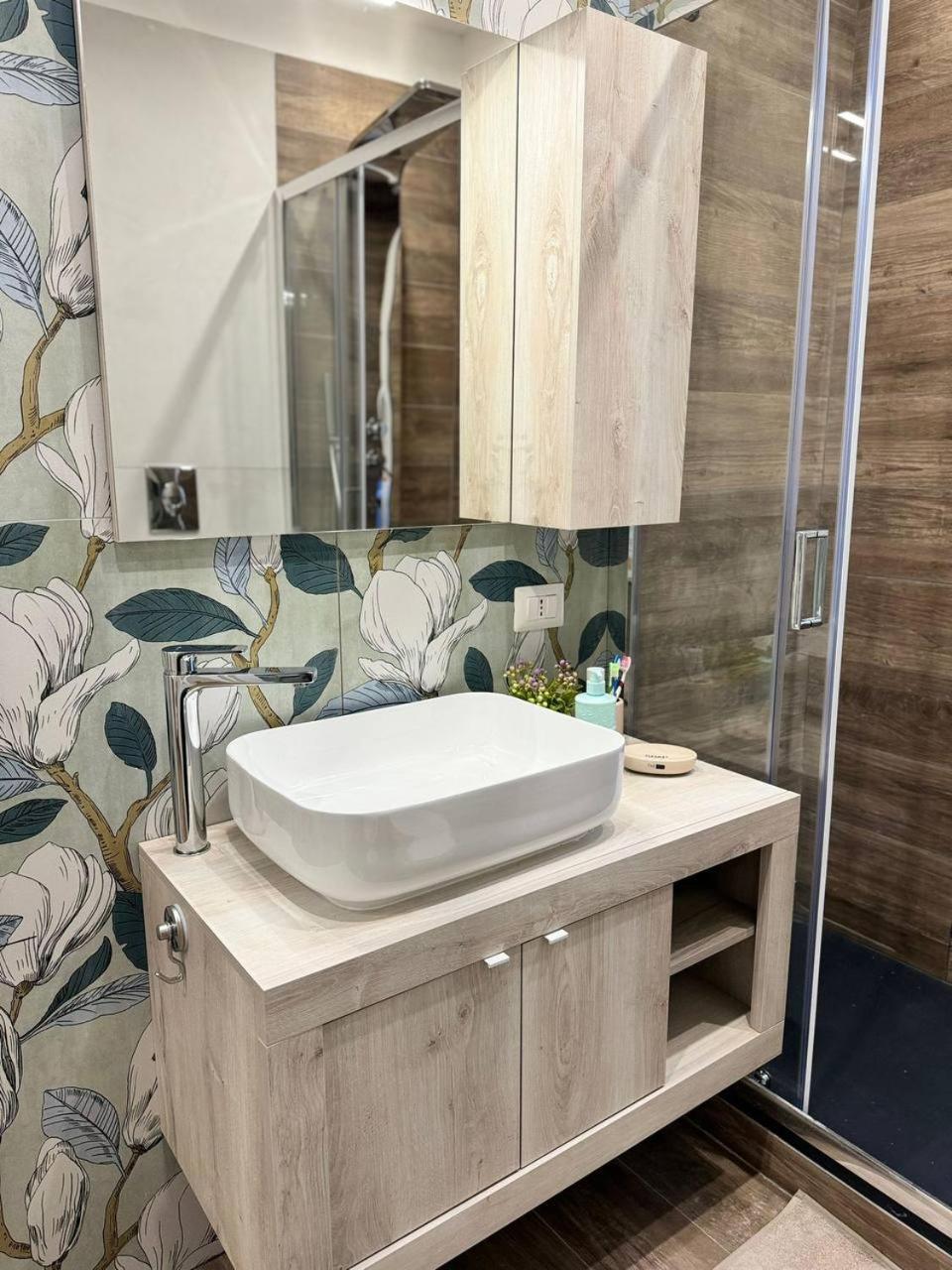 Apartament 280 Mt Dalla Metro The Mox Luxury Apartament Neapol Zewnętrze zdjęcie